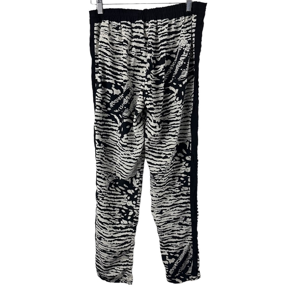 Harlowe & Graham Printed Pants - Picture 2 of 9